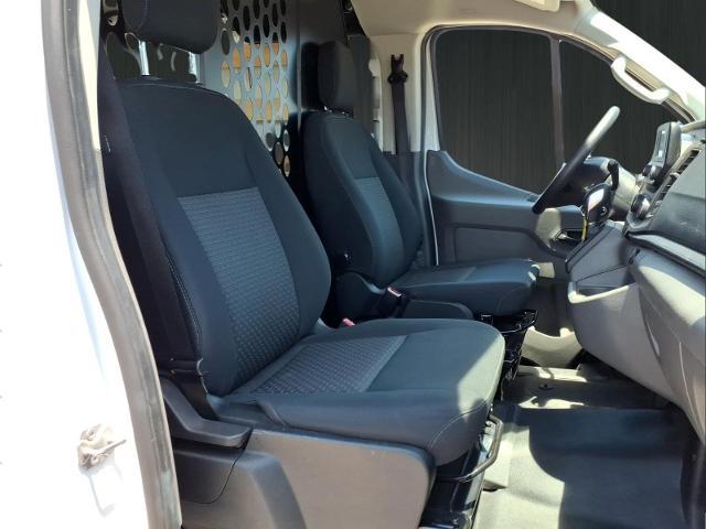 2025 Ford Transit Cargo Van Base