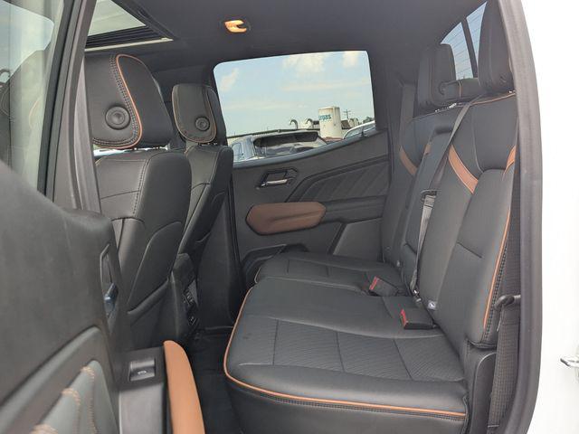 2026 GMC Canyon AT4, 4WD