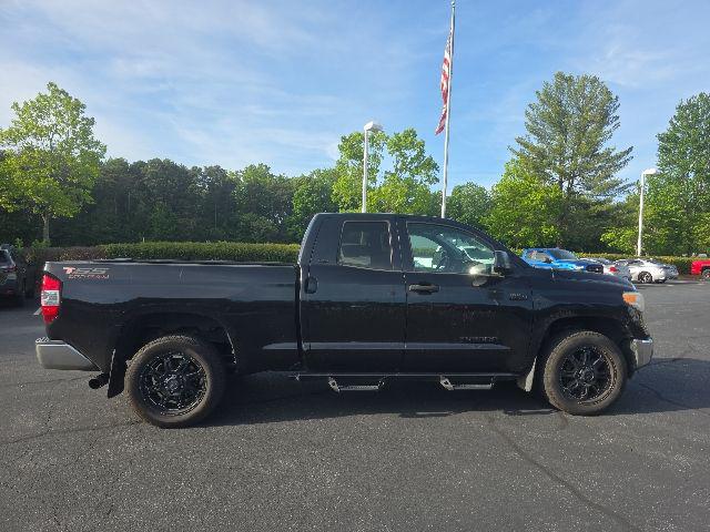 2016 Toyota Tundra SR5 5.7L V8