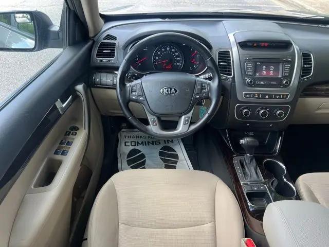 2015 Kia Sorento LX