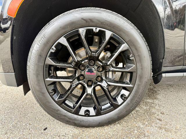2023 GMC Yukon XL 4WD Denali