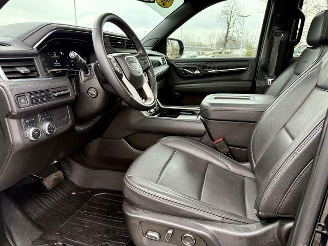 2023 GMC Yukon XL 4WD Denali