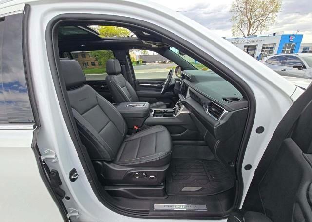 2024 GMC Yukon XL 4WD Denali