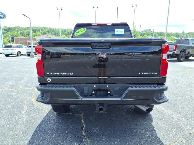 2023 Chevrolet Silverado 2500HD 4WD Crew Cab Standard Bed Custom