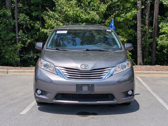2017 Toyota Sienna XLE Premium 8 Passenger