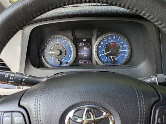 2017 Toyota Sienna XLE Premium 8 Passenger