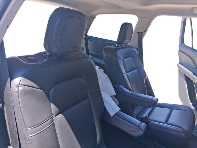 2023 Lincoln Aviator Standard