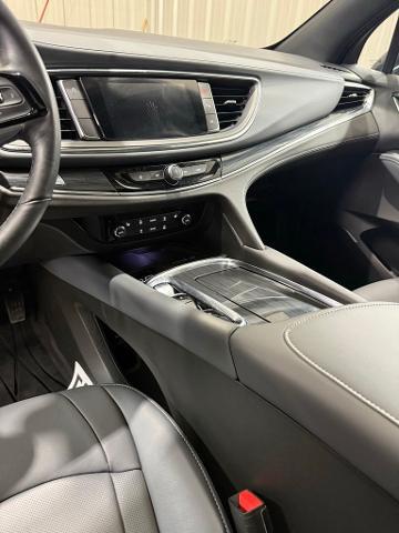 2024 Buick Enclave Essence FWD