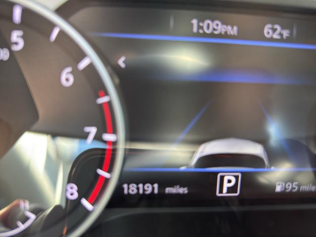 2024 Nissan Sentra SR Xtronic CVT