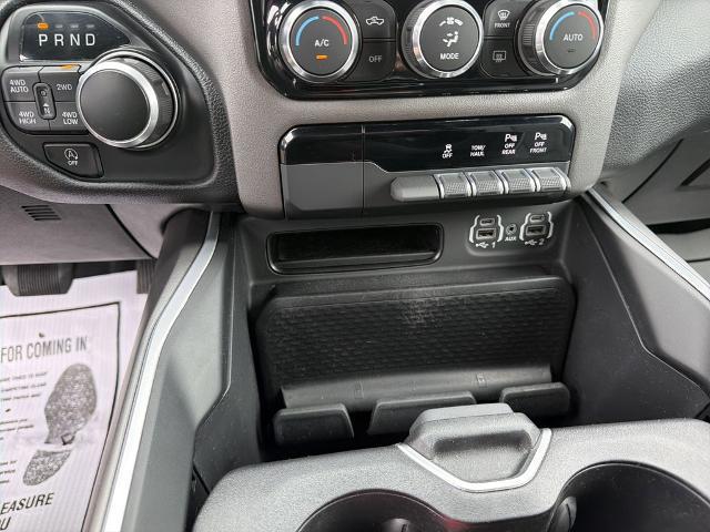 2022 Ram 1500 Big Horn Crew Cab 4x4 5'7" Box