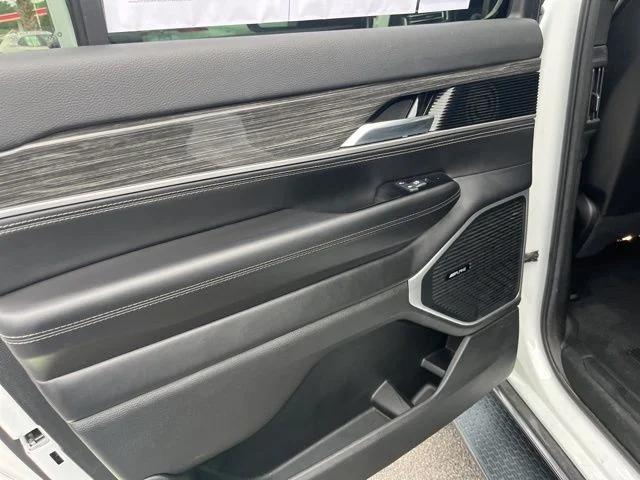 2022 Jeep Wagoneer Series II 4x2