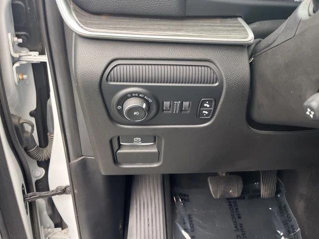 2022 Jeep Wagoneer Series II 4x2