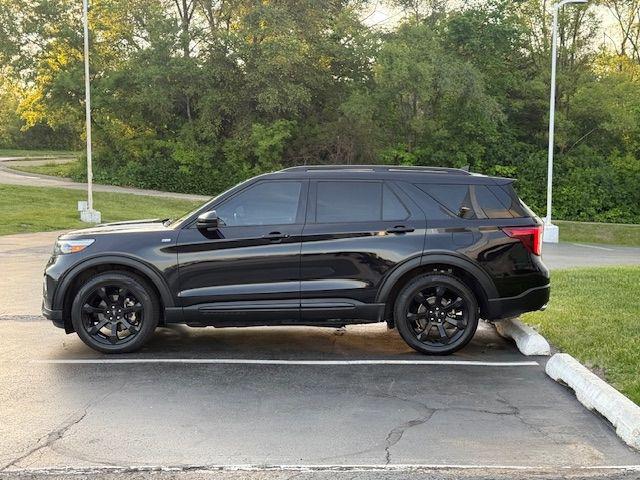 2024 Ford Explorer ST-Line