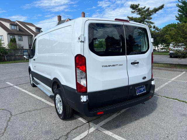 2025 Ford Transit Cargo Van Base