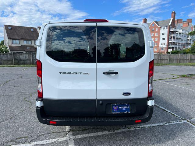 2025 Ford Transit Cargo Van Base