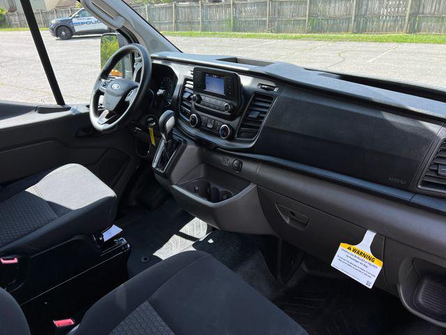 2025 Ford Transit Cargo Van Base