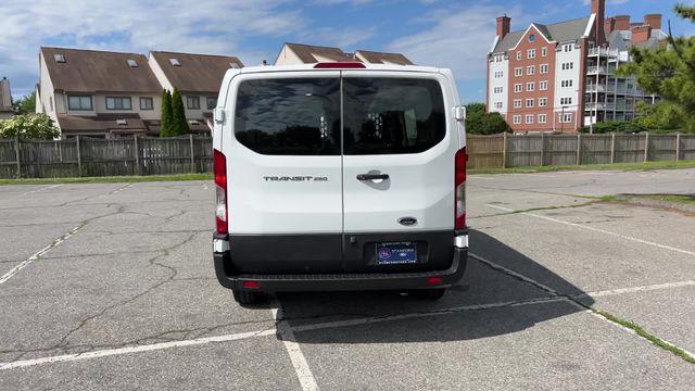2025 Ford Transit Cargo Van Base
