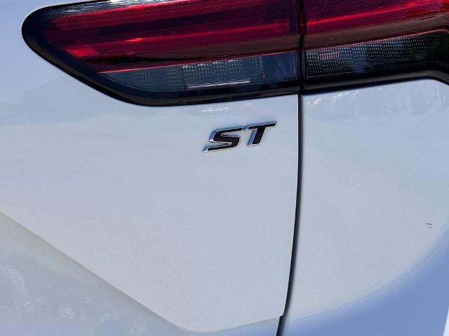 2023 Buick Envision Essence AWD