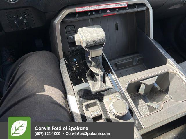 2026 Toyota Tundra SR5 CrewMax 5.5' Bed