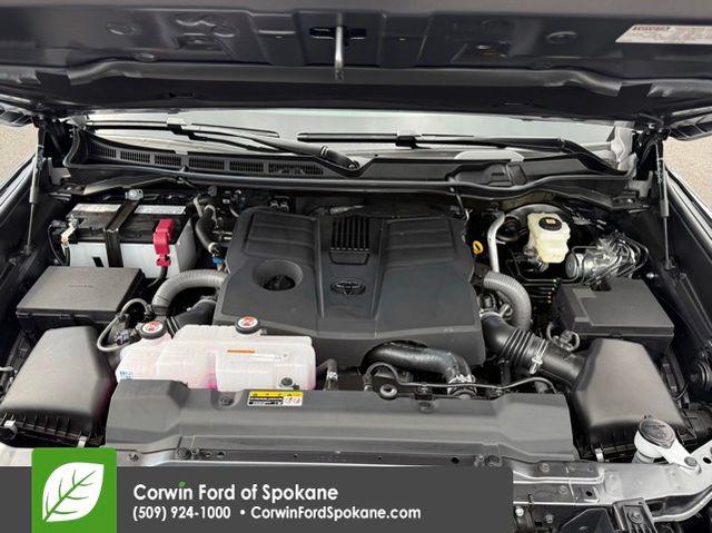 2026 Toyota Tundra SR5 CrewMax 5.5' Bed