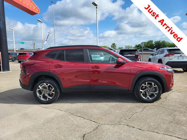 2025 Chevrolet Trax FWD LT
