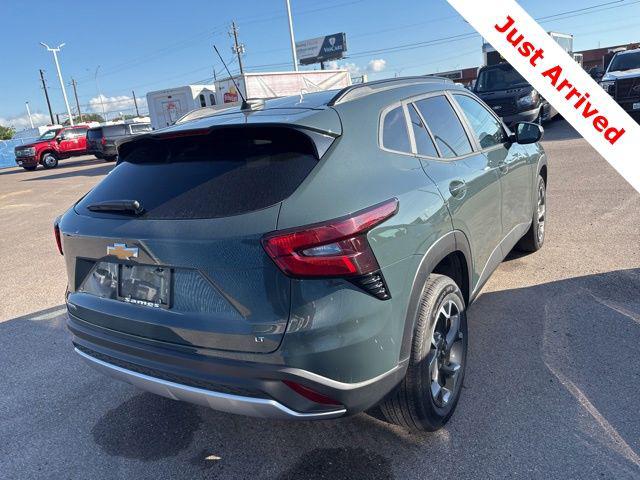 2025 Chevrolet Trax FWD LT