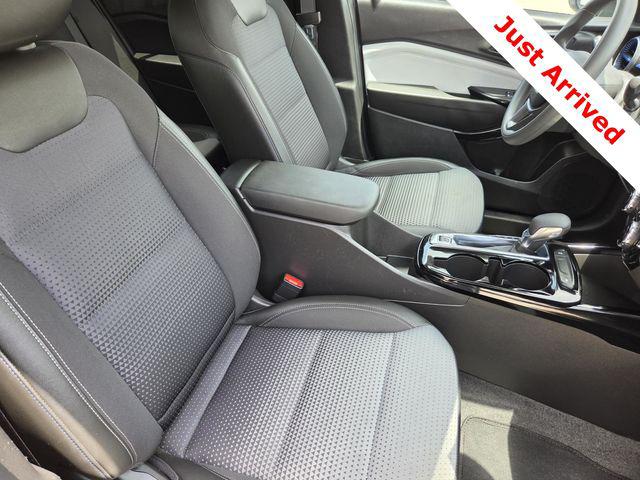 2025 Chevrolet Trax FWD LT