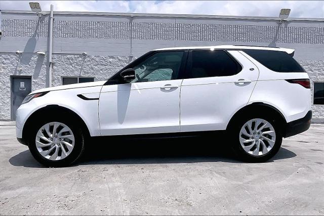 2024 Land Rover Discovery P300 S
