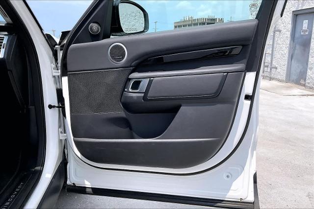 2024 Land Rover Discovery P300 S