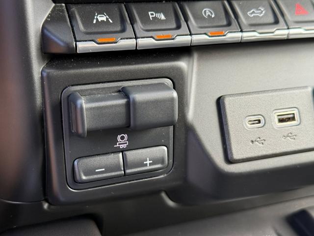 2020 GMC Sierra 1500 4WD Crew Cab Short Box Denali