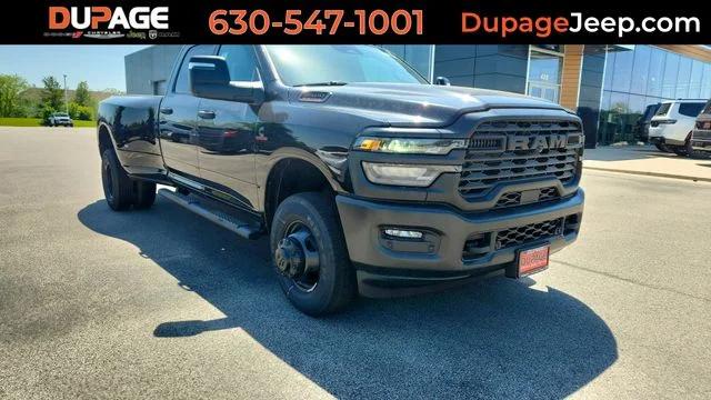 2026 RAM Ram 3500 RAM 3500 TRADESMAN CREW CAB 4X4 8 BOX