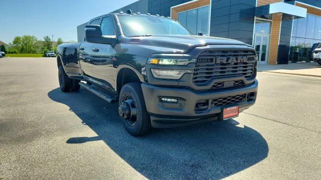 2026 RAM Ram 3500 RAM 3500 TRADESMAN CREW CAB 4X4 8 BOX