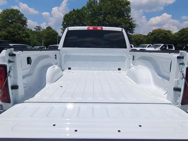 New 2026 Bright White Clear-Coat Exterior Paint RAM TRADESMAN image 32