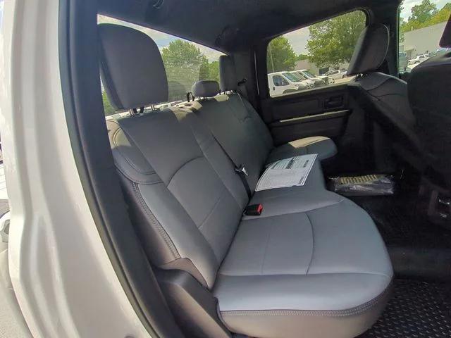 New 2026 Bright White Clear-Coat Exterior Paint RAM TRADESMAN image 34