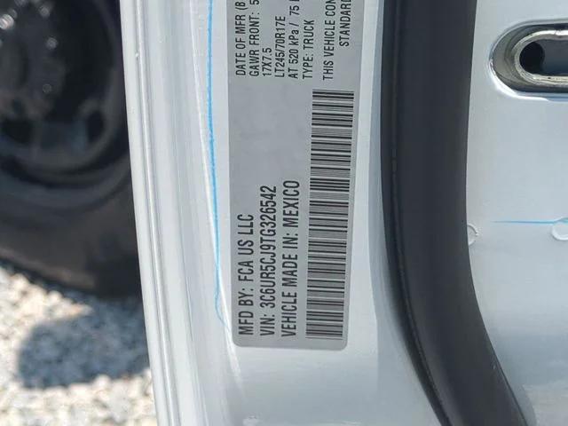 New 2026 Bright White Clear-Coat Exterior Paint RAM TRADESMAN image 38