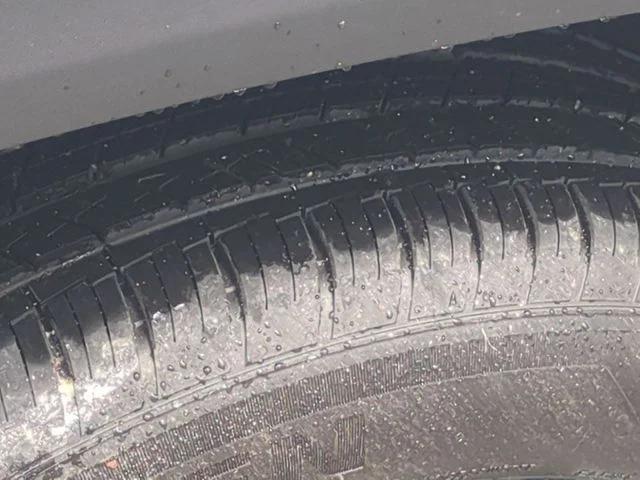 New 2026 Sting-Gray Clear-Coat Exterior Paint Jeep Laredo image 11