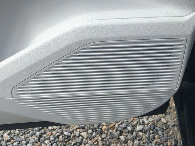 New 2026 Sting-Gray Clear-Coat Exterior Paint Jeep Laredo image 15