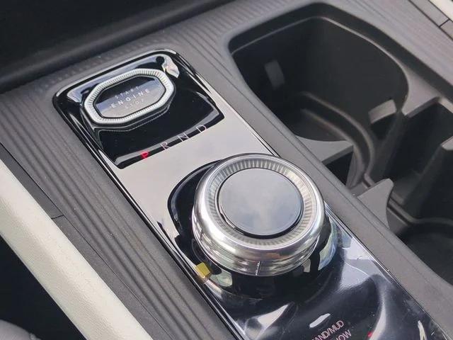 New 2026 Sting-Gray Clear-Coat Exterior Paint Jeep Laredo image 27