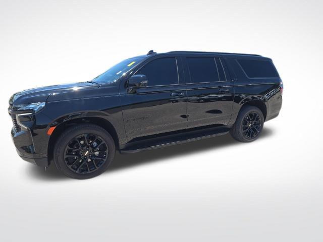2023 Chevrolet Suburban 4WD RST