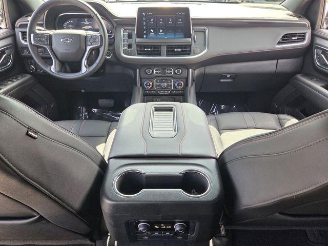 2023 Chevrolet Suburban 4WD RST