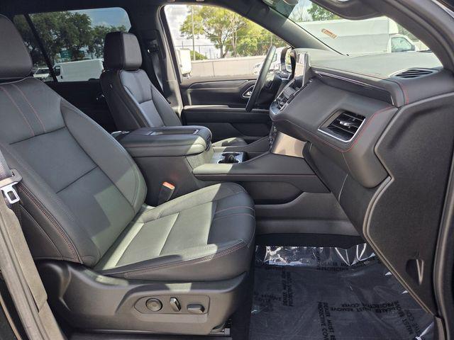 2023 Chevrolet Suburban 4WD RST