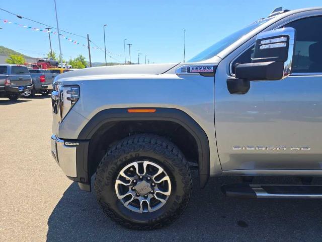 2024 GMC Sierra 2500HD 4WD Crew Cab Long Bed SLT