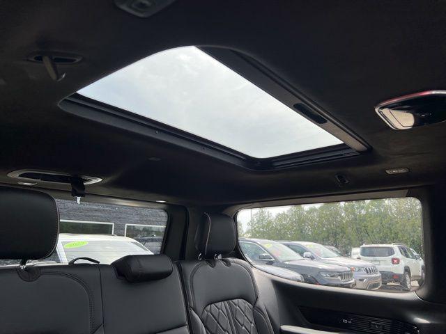 2025 Jeep Grand Wagoneer Series III Obsidian 4x4