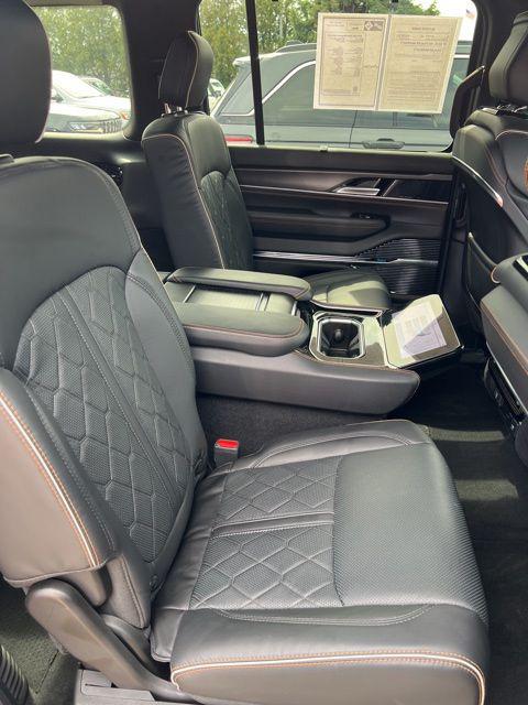 2025 Jeep Grand Wagoneer Series III Obsidian 4x4