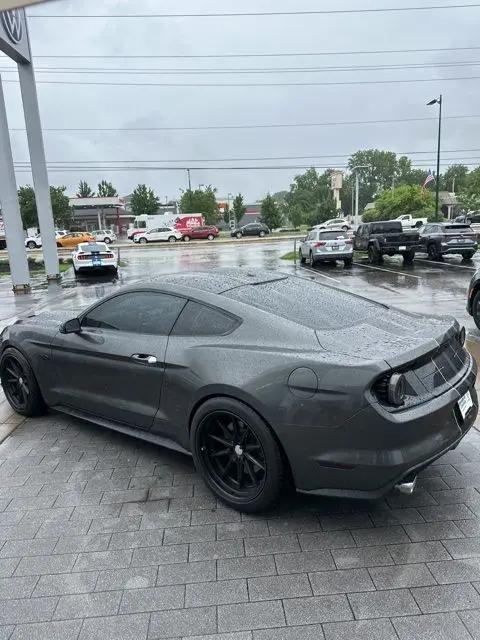 2017 Ford Mustang GT Premium