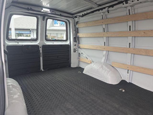 2024 Chevrolet Express Cargo Van RWD 2500 Regular Wheelbase WT