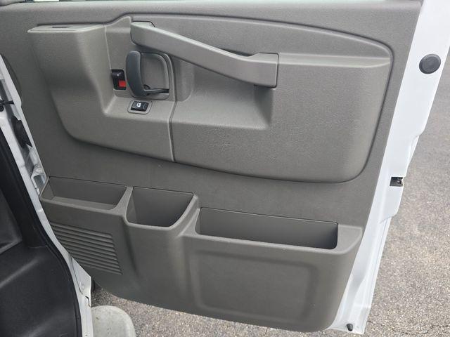 2024 Chevrolet Express Cargo Van RWD 2500 Regular Wheelbase WT