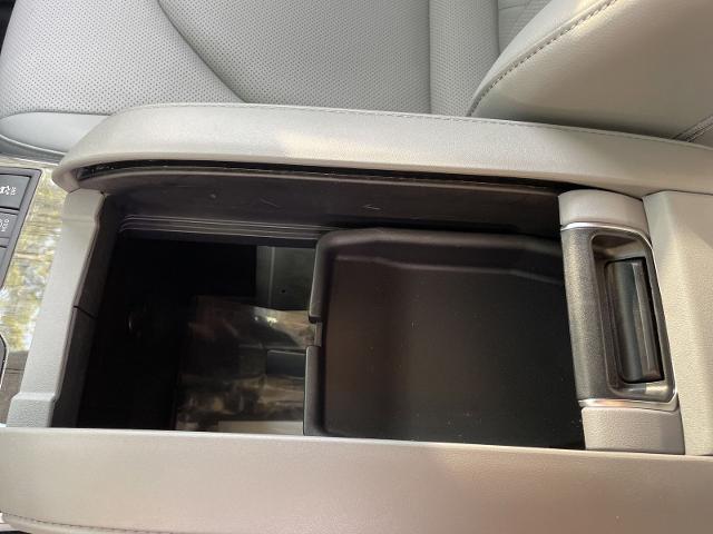 2025 Toyota Highlander Platinum