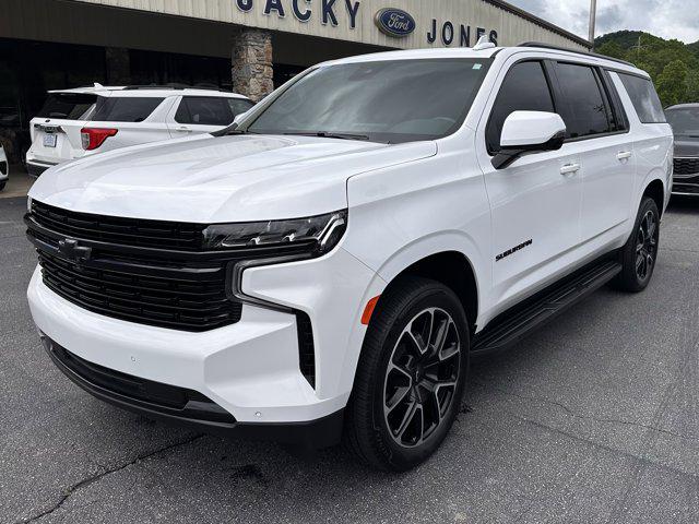 2024 Chevrolet Suburban 4WD RST
