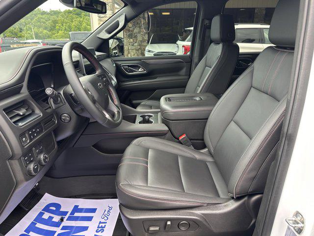 2024 Chevrolet Suburban 4WD RST